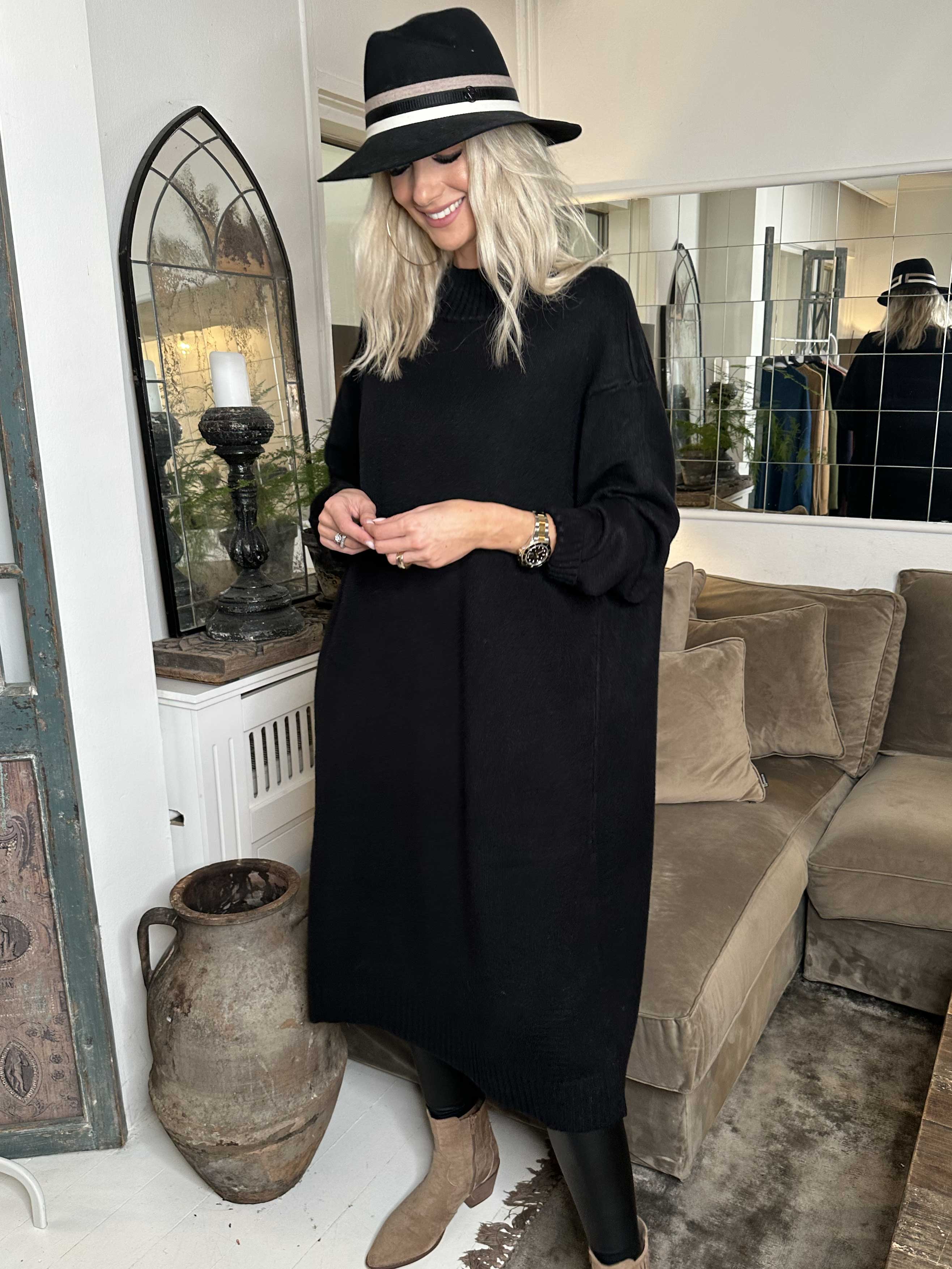 Katia - Lækker blød og elastisk strikkjole